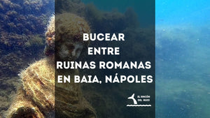 Bucear entre ruinas romanas en Baia, Nápoles